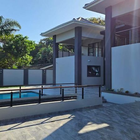 Casa De Luxe Hotel Ballito Bagian luar foto